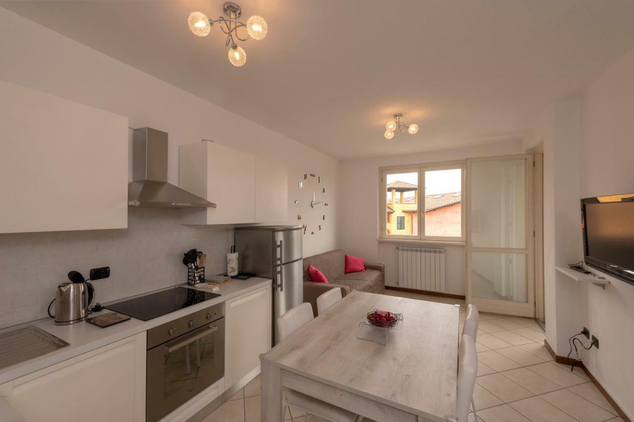 Be Lake Apartment Baveno Exterior photo